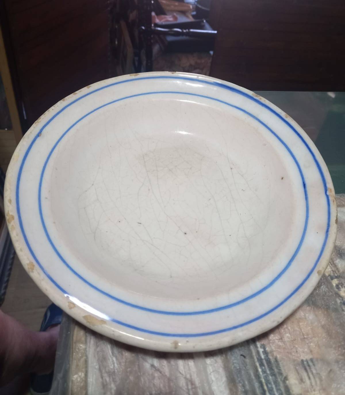 Plato de cerámica con rayas azules en círculos modelo 2 1